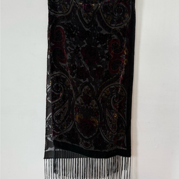 Vintage Scarf/Shawl/Wrap w/ Fringe, like new! - Picture 4 of 4